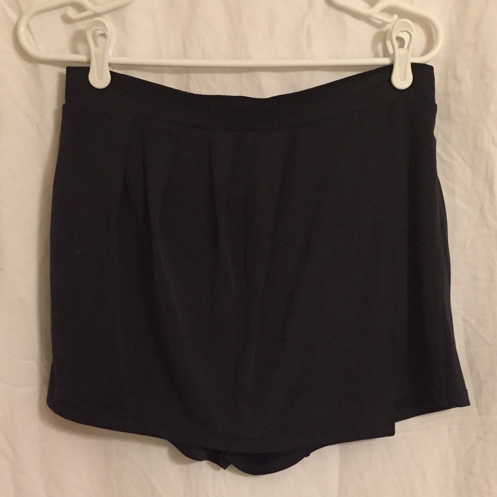 skort